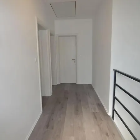 Vrt Pod Zvijezdama Apartment *