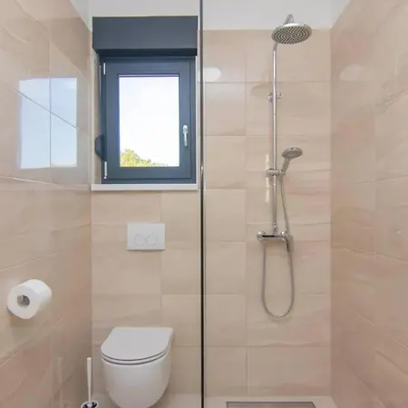 Vrt Pod Zvijezdama *